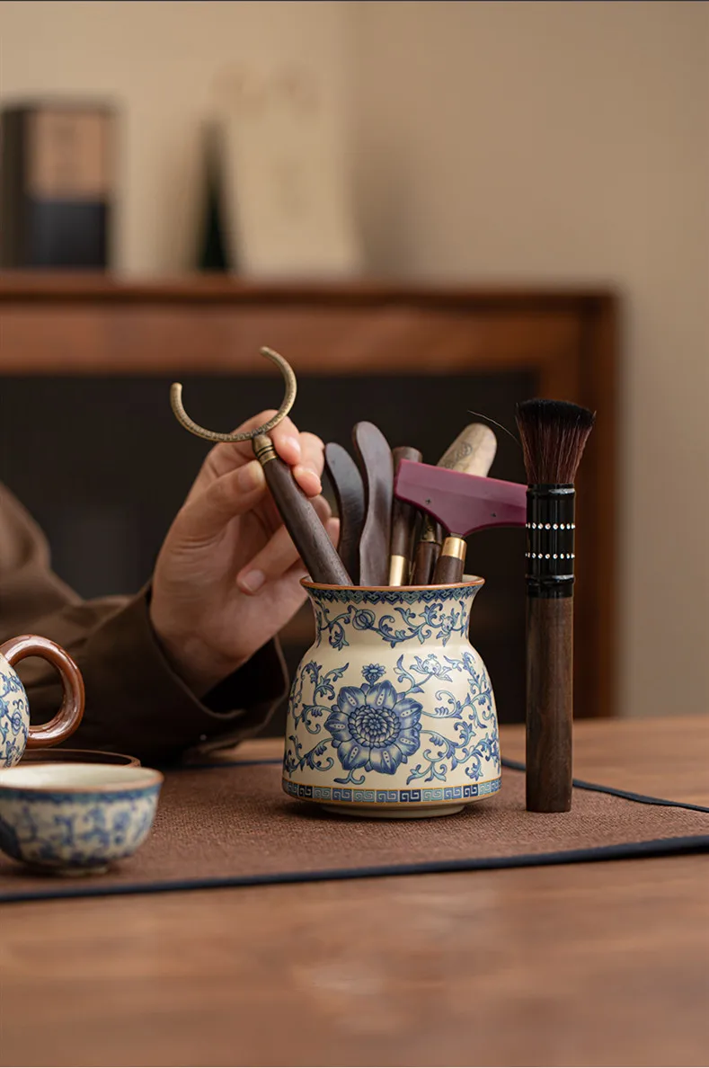 Description Picture 6 of itemChinese Blue and Flower Ru Kiln Ceramics Tea Making Tools Solid Wood Tea Ceremony Six Gentlemen Set Tea Clip Teaware Accessories