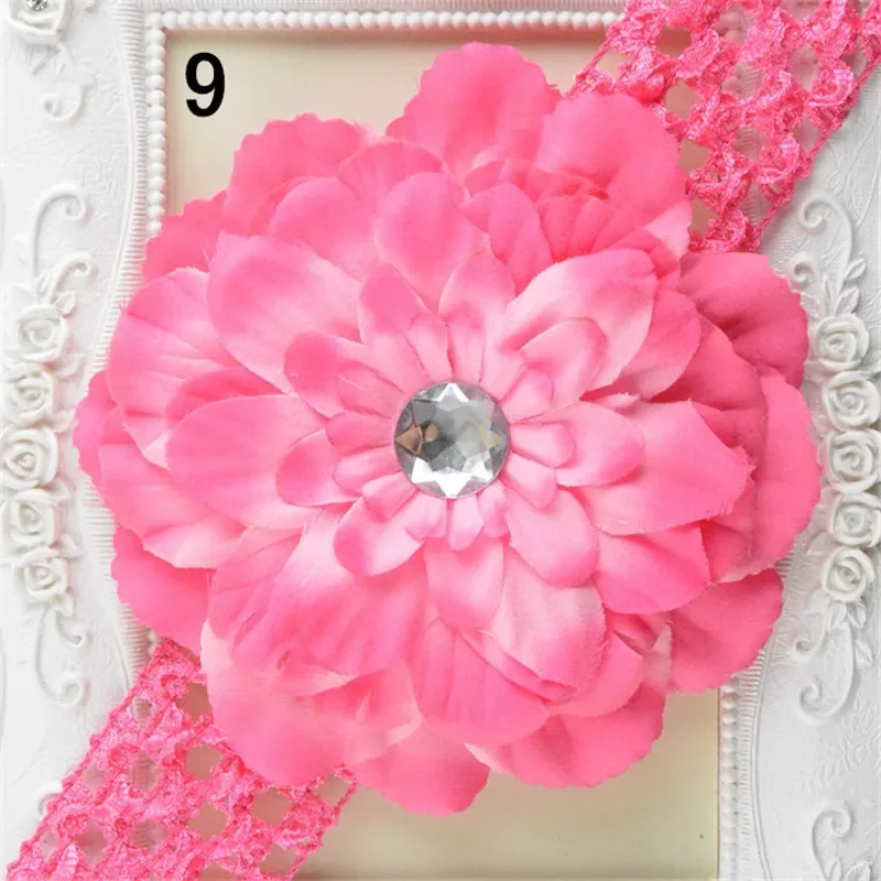 Рисунок 3 - блестящие банты для собак со стразами