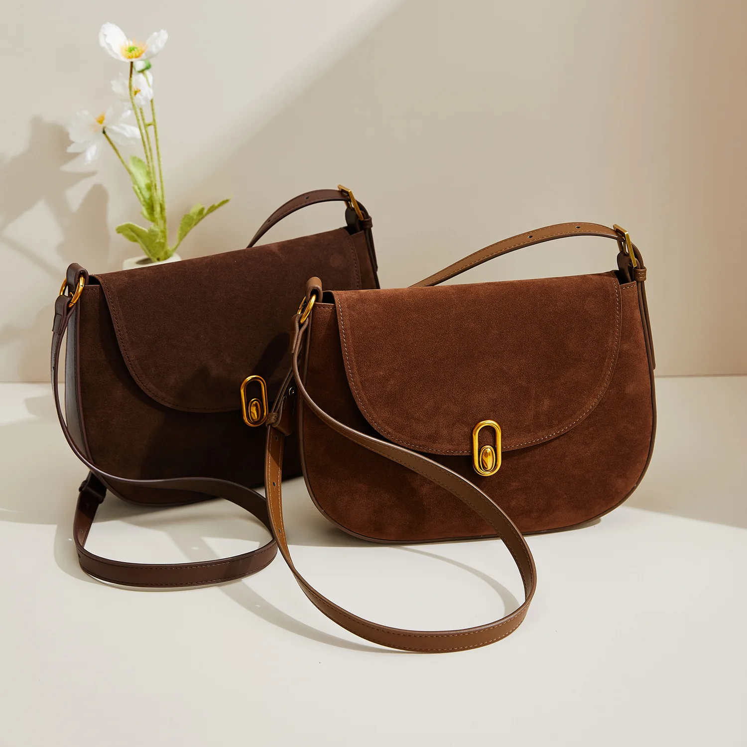 

Vintage Women Saddle Shoulder Bag Patch Pu Suede Flap Crossbody Bags Large Capacity Lady Commute Messenger Composite Pack