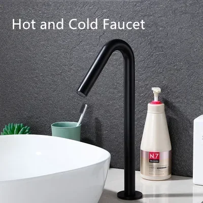 hot cold black T