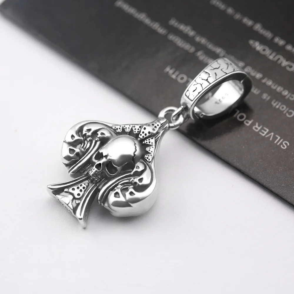 Retro spam heart -shaped skull pendant personality fashion men and women versatile necklace