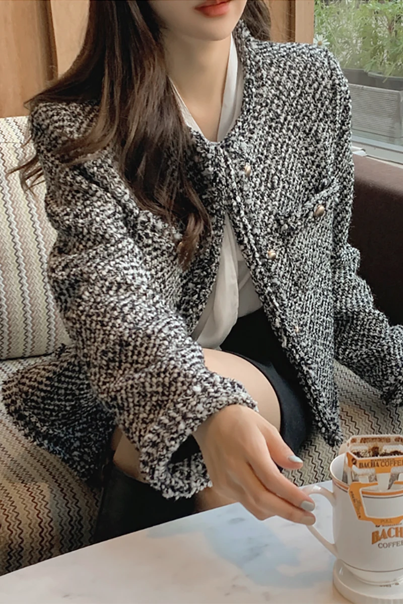 Ladies Round Neck Short Tweed Jacket 
