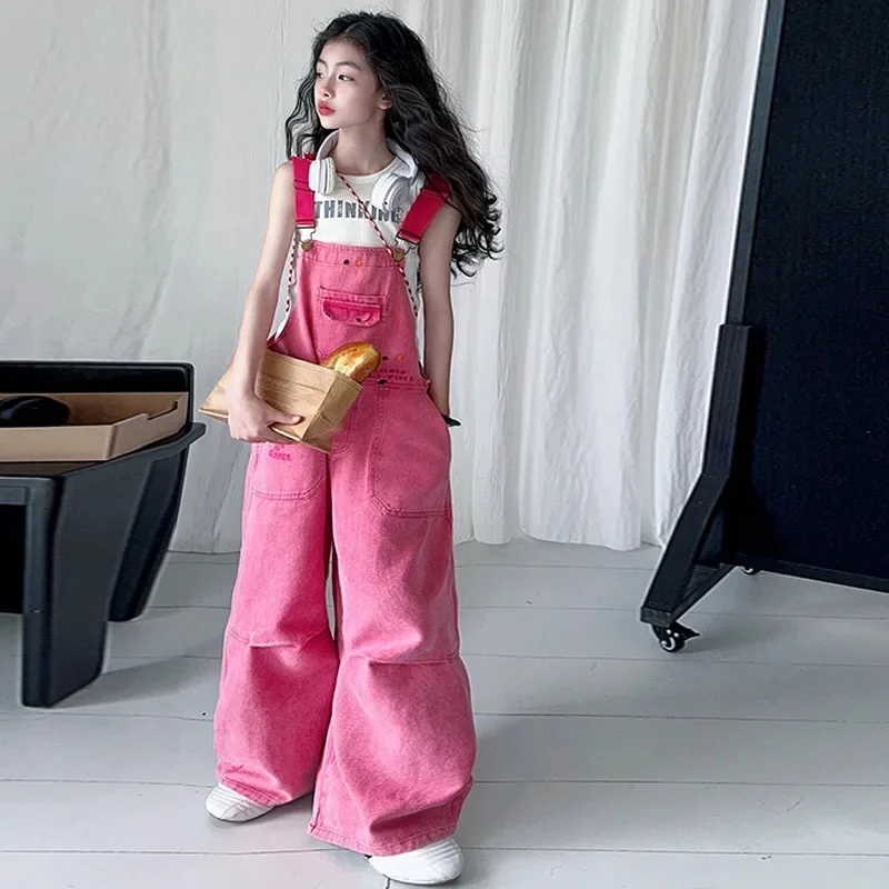 One-piece suspender jeans