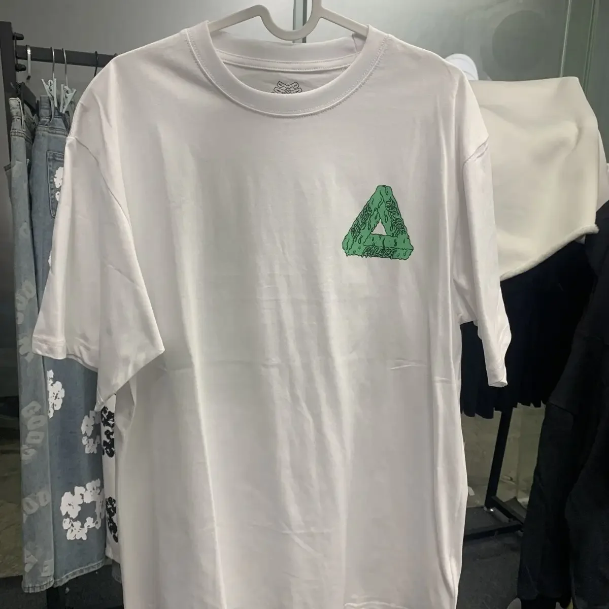 Рисунок 3 - Летняя Модная брендовая треугольная