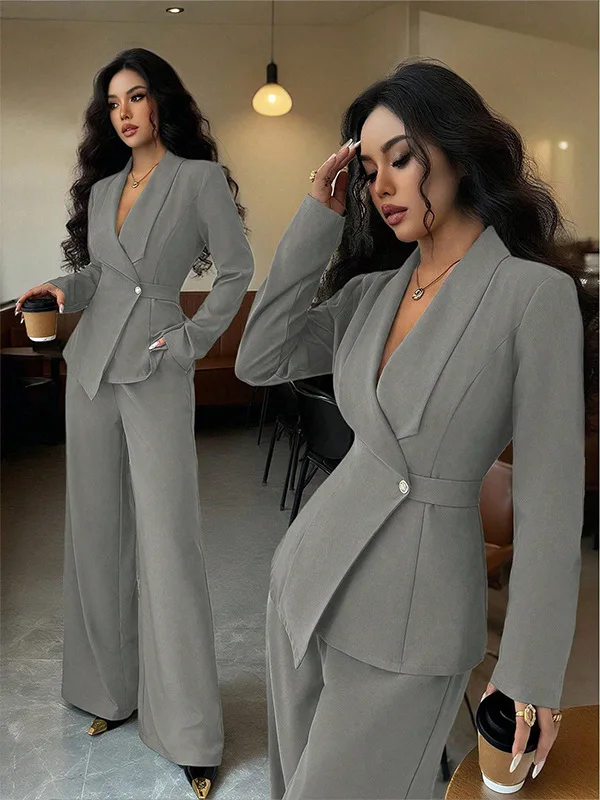 Too Cue Too Chic - 2Cute2Chic 
Ensemble femme premium avec pantalon large et blazer croisé