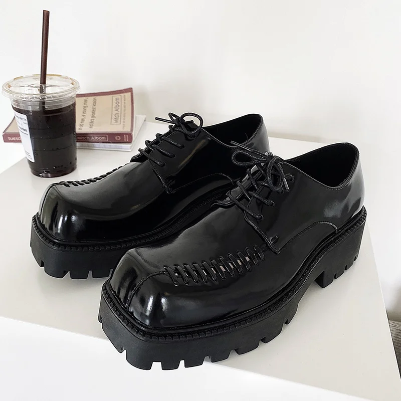 

New Platform Men square head Shoes Autumn Retro Black Leather Shoes Mens Casual Fashion Party Wedding Footwear Luxury Brand