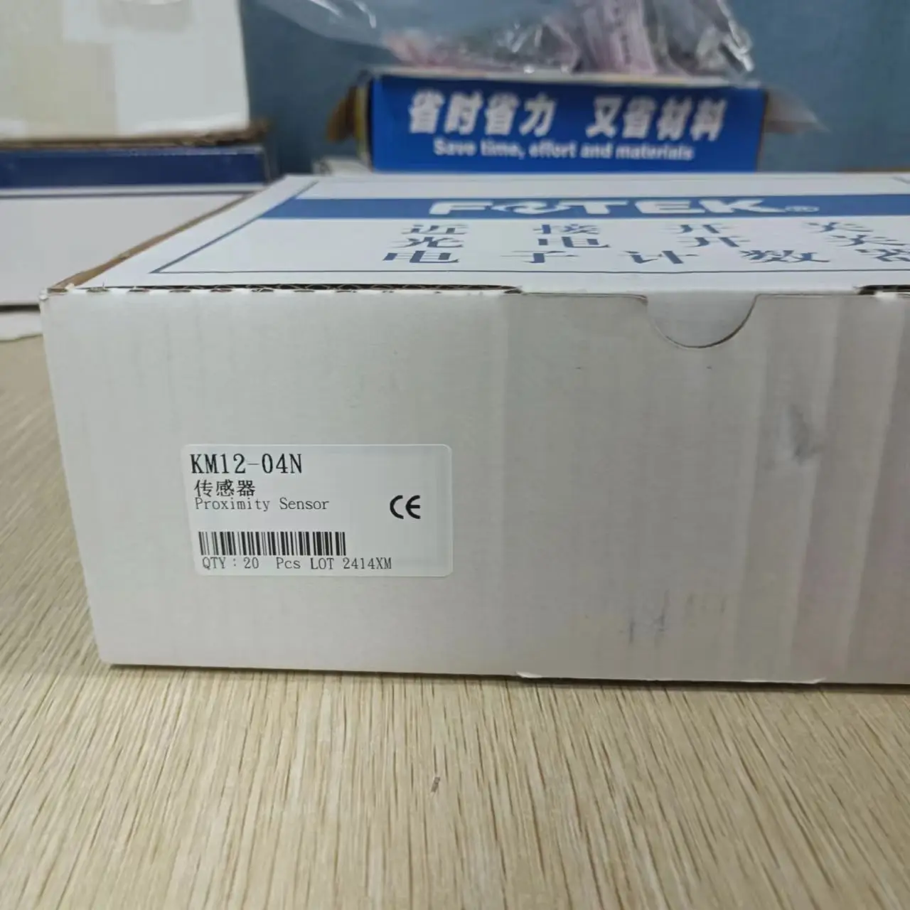 original official FOTEK KM12-04N 10PCS provides discounts for large quantities of stock