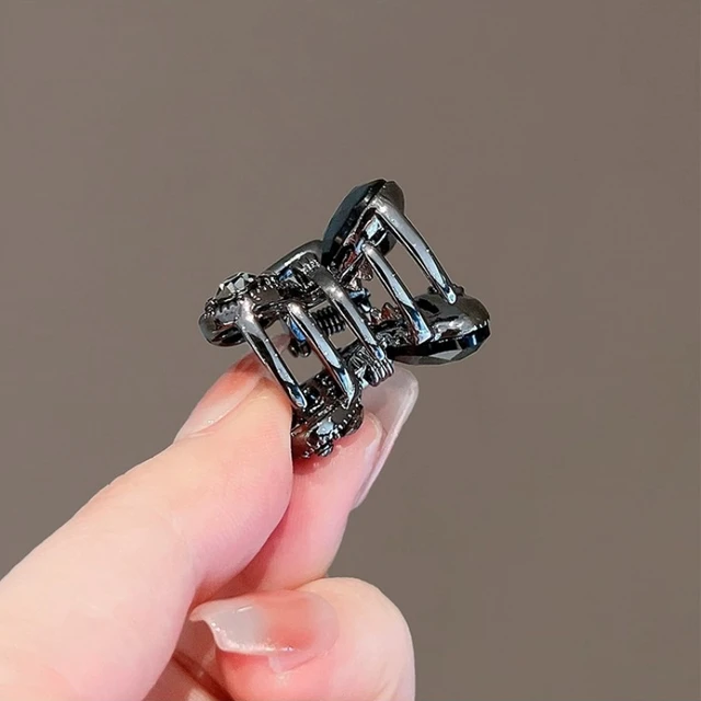 New Korean Style Alloy Rhinestone Black Hair Crab Claw For Ladies Women Headwear Summer Elegant Shining Hairpins Side Barrettes