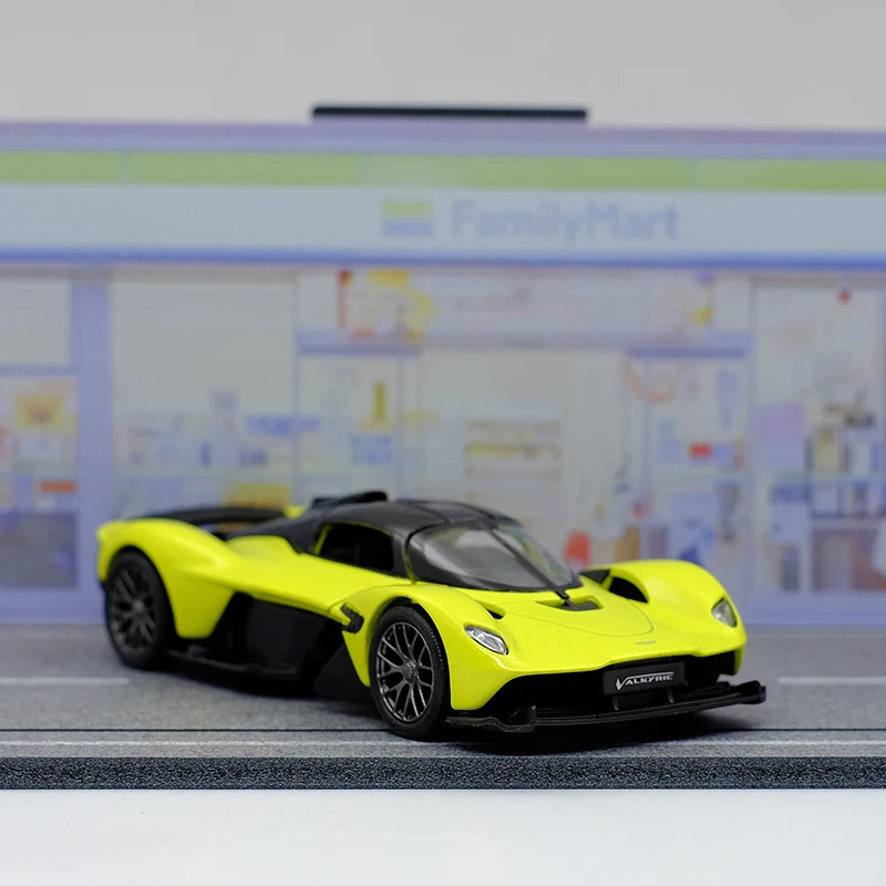 kinsmart Aston Martin Valkyrie Alloy Diecast Car Model 1/36 Toy With Pull Back For Children Gifts Toy Collection
