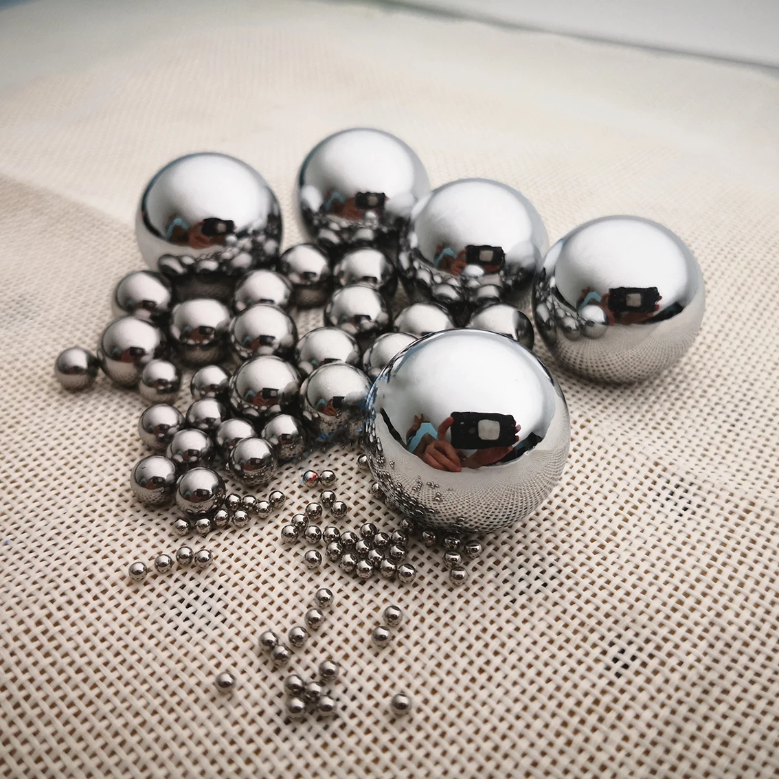 

100pcs Solid Carbon Steel Ball Dia 2/2.381/2.8/3.175/4.4-5.45mm Steel Ball High Precision Smooth Ball For Slingshot Hunting