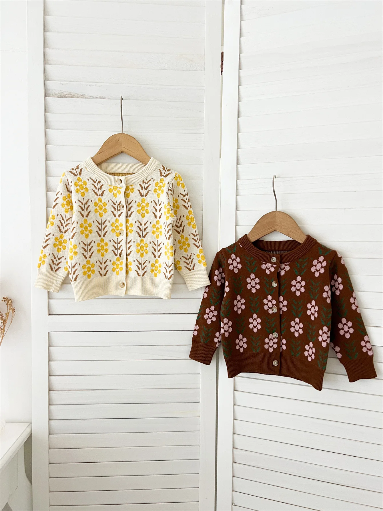 2025 Autumn Winter Baby Sweaters Cute Girls Knit Cardigans Newborn Handmade Long Sleeve Sweatershirt Infant Clothes Toddler Tops