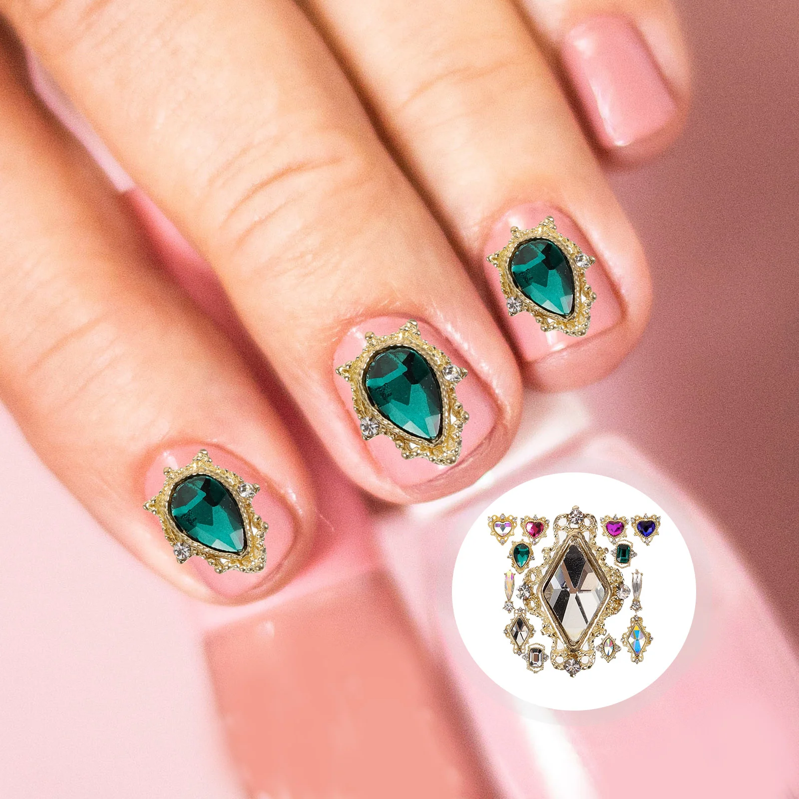 

Metal Symphony Crystal Heart Manicure Diamond Ornaments 12-Grid Set with Full Hearts Retro (01)
