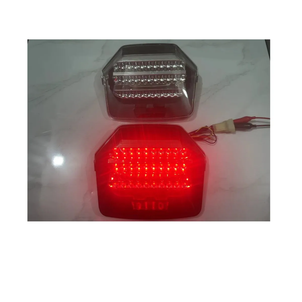 

Motorcycle LED Turn Signals Integrated Tail Light Rear Brake Run Lamp Taillight For HONDA CB400 VTEC 2003-2008 CB1300 2003