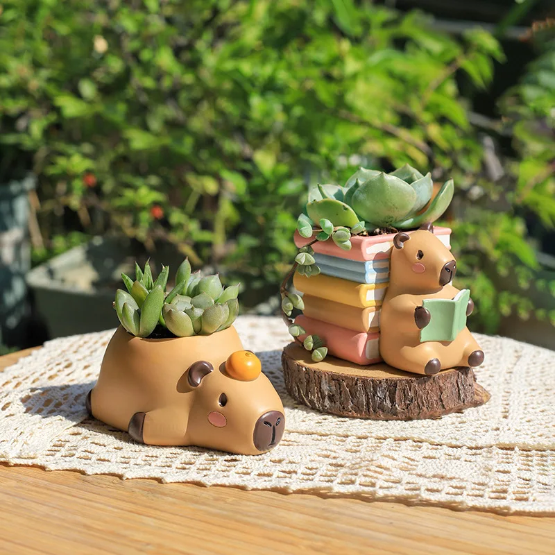 Charming Capybara Resin Planter – Playful Desktop and Garden Decor