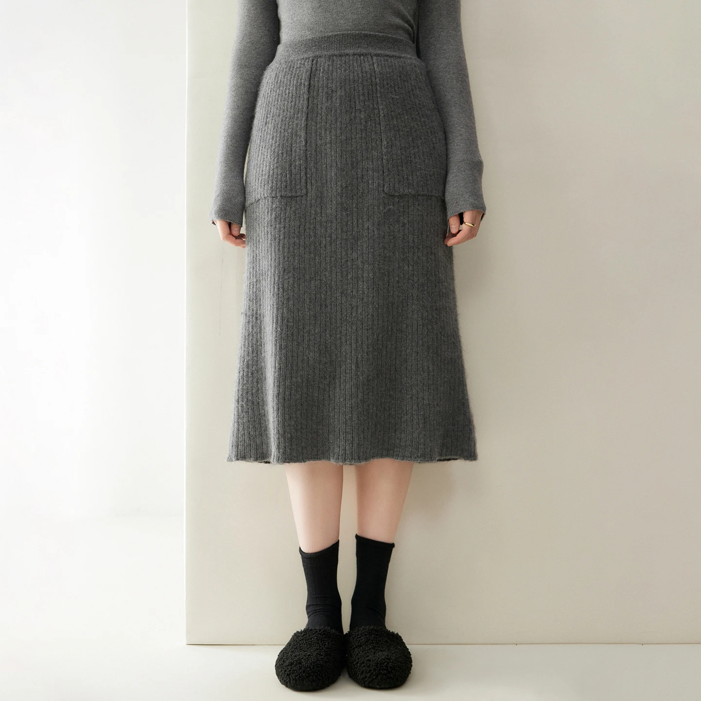 Cashmere Skirt Autumn Look