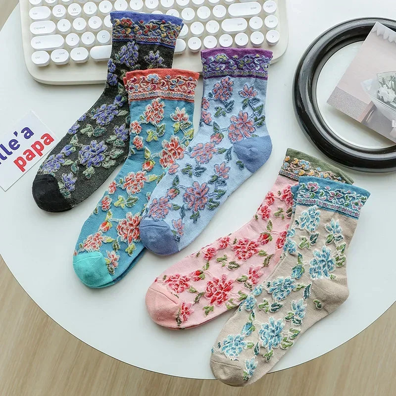 

Hand drawn original trendy socks, retro mid tube couple socks, artistic street cartoon cotton socks