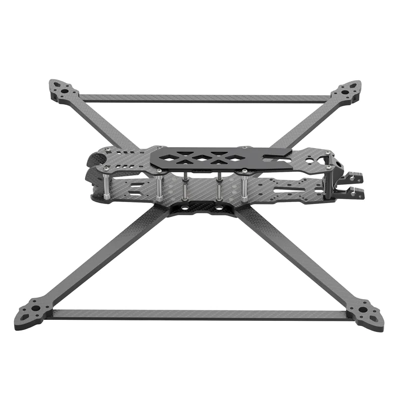 Détail des fixations moteur en aluminium du cadre drone FPV LR PRO, fibre carbone longue endurance pour course.