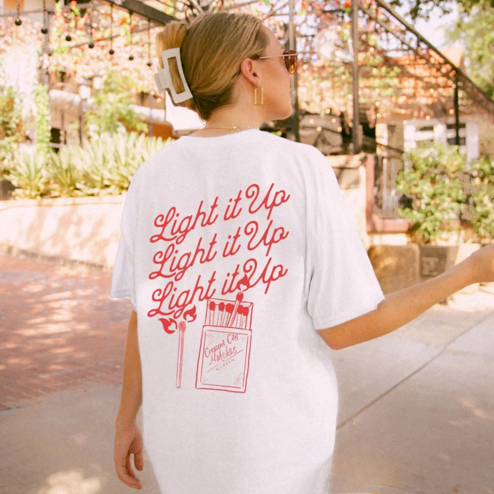 Vintage Damen Crescent City Sarah J. Maas Bryce Quinlan Light It Up Grafik-T-Shirt Herren T-Shirt Sommer Oversize Bookish Merch