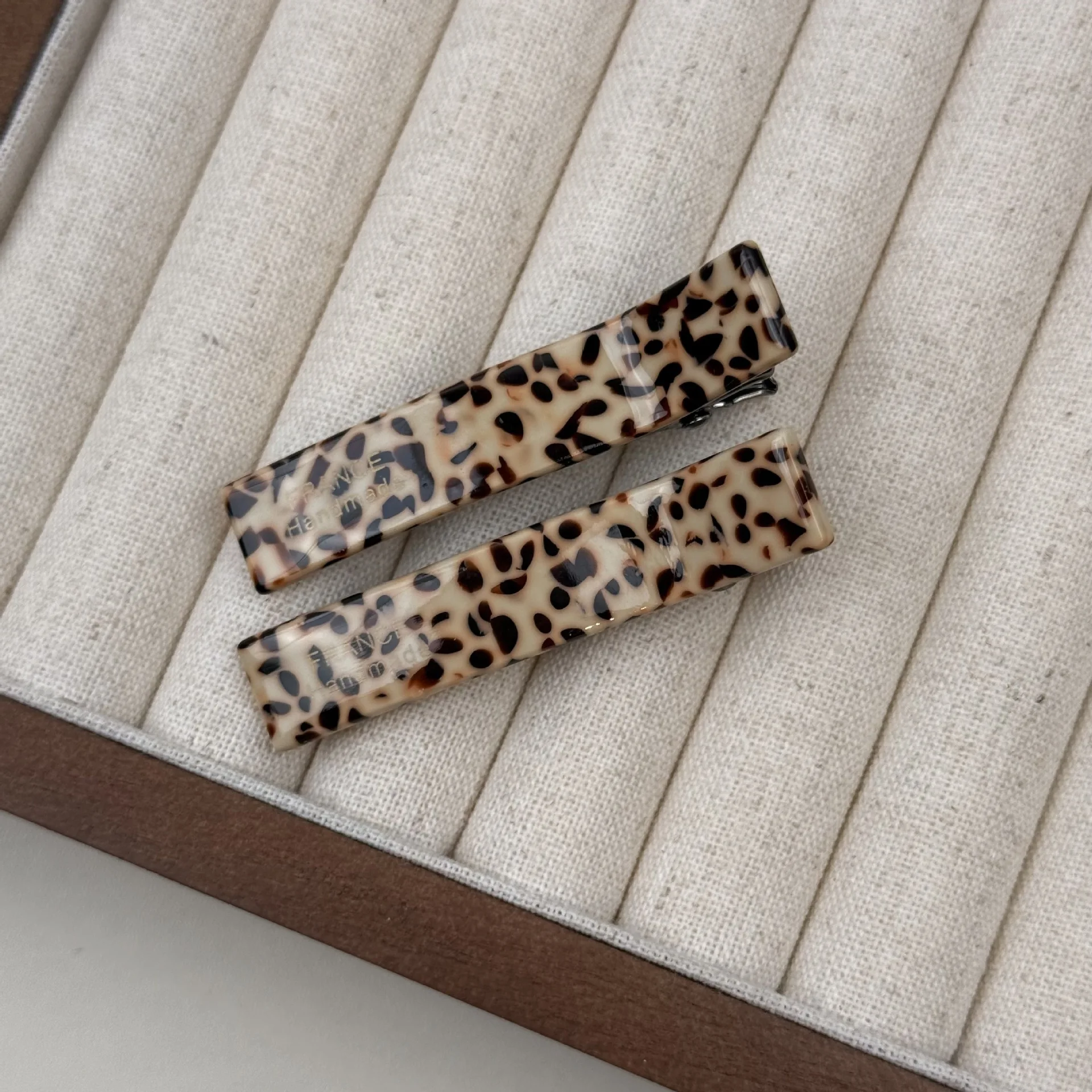 Korean simple acetic acid semi-tie one-word clips bangs hairpin women's forehead hairpins 2024 new niche duck bill clip