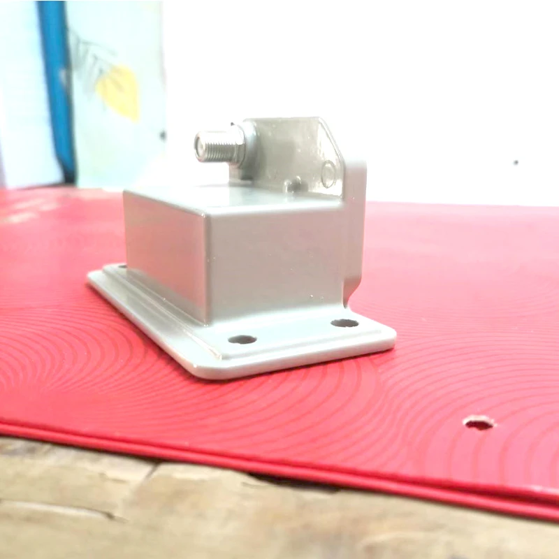 C Band 5G Interference PLL LNB Low Noise High Gain SINGLE POLARITY SINGLE OUTPUT LNBF