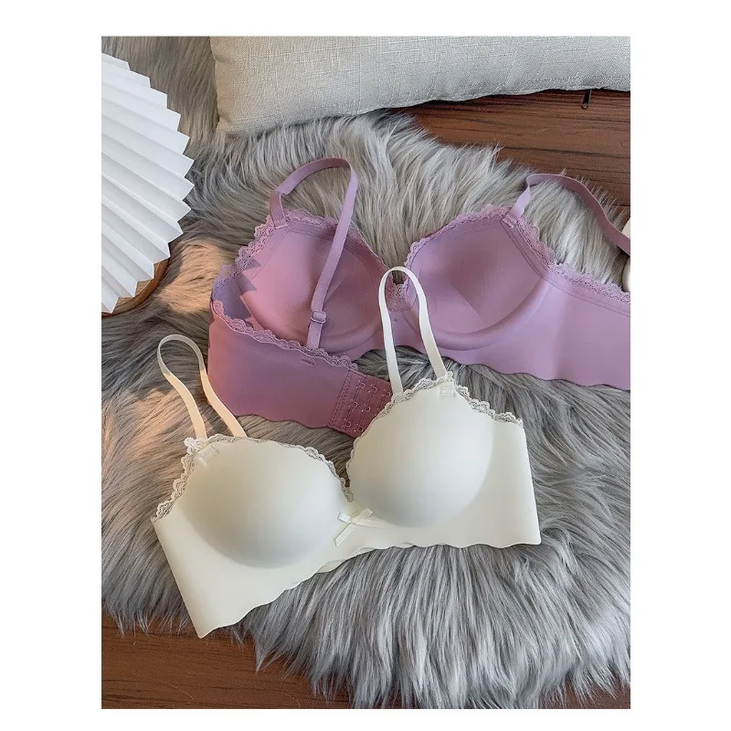 Ensemble soutien-gorge push-up sans couture pour femme, maintien sans armatures, anti-affaissement, lingerie confortable, tailles S-XL, pour jeunes femmes, usage quotidien, doux et agréable à porter.