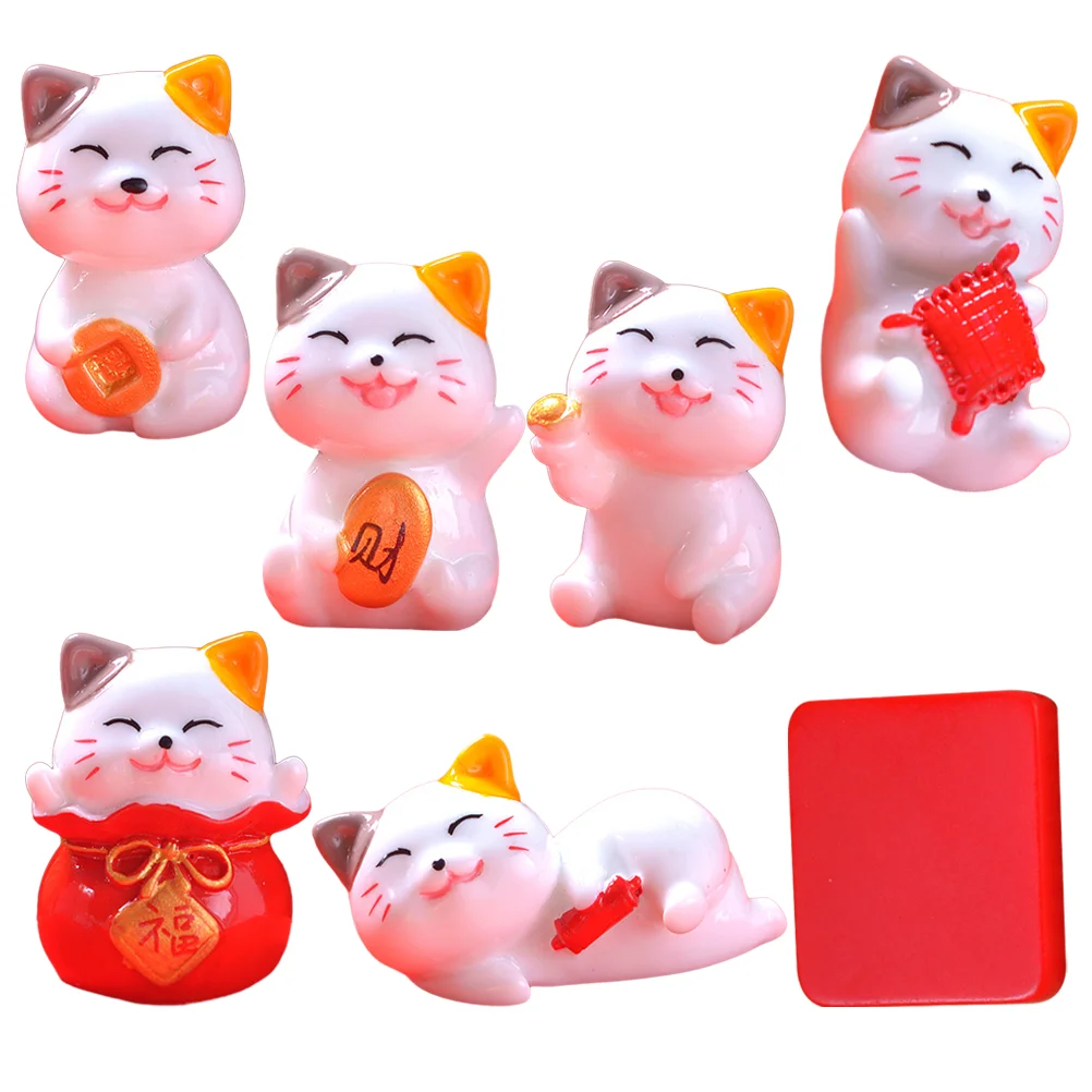 

Mini Lucky Cat Home Decor Fortune Miniatures Birthday Cake Statues Resin Animal Figurine Micro Landscape Ornament Figurines