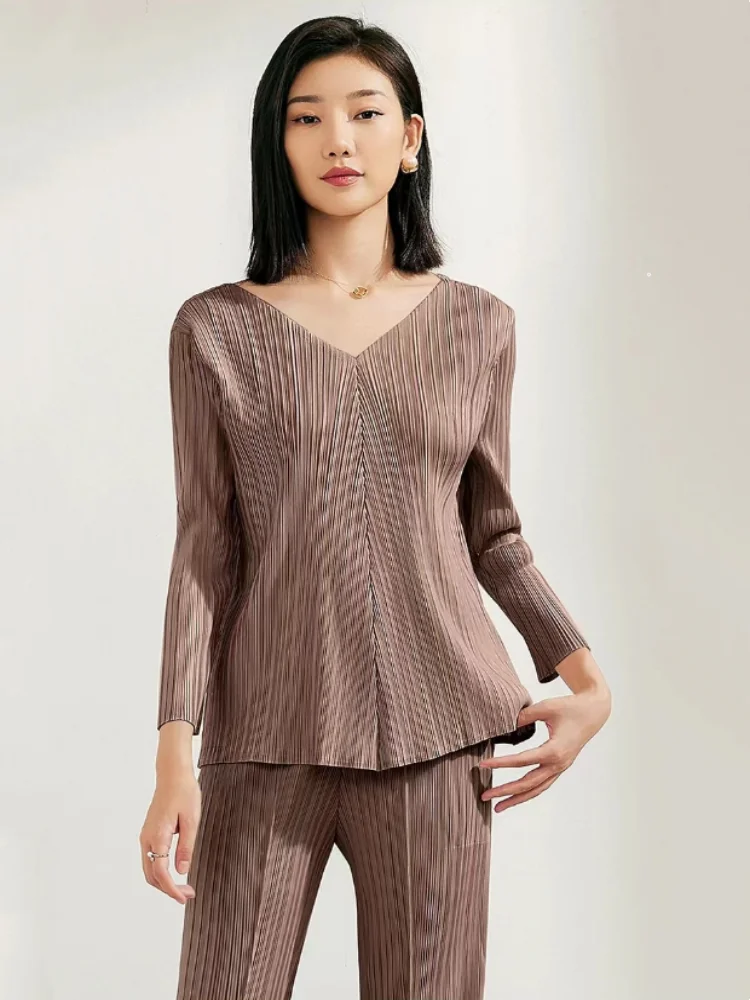 Miyake Spring/Summer New High-end Miyake Women's Pleated Loose V-Neck Long Sleeve T-Shirt Top Straight Leg Pants Casual Set