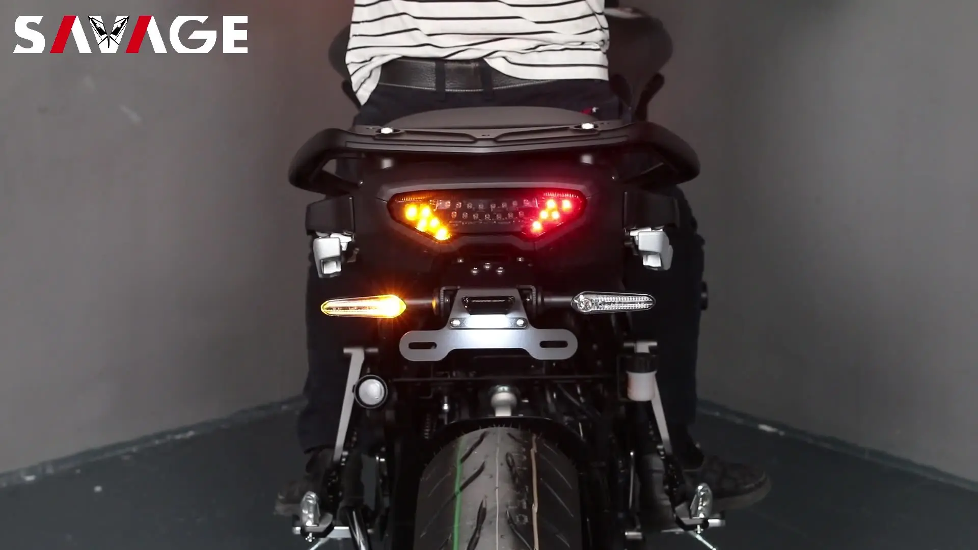 Motone】テールランプ一体型ウインカーとLEDテールライトを同時使用できる変換ハーネスが新発売！ | Motone｜モートーン｜ボンネビルシリーズ用カスタムパーツ  │ 株式会社プロト バイク用 テールライト リアブレーキ ターンシグナル 一体型テールライト に適合する ヤマハ MT10 SP ABS MT-10 F