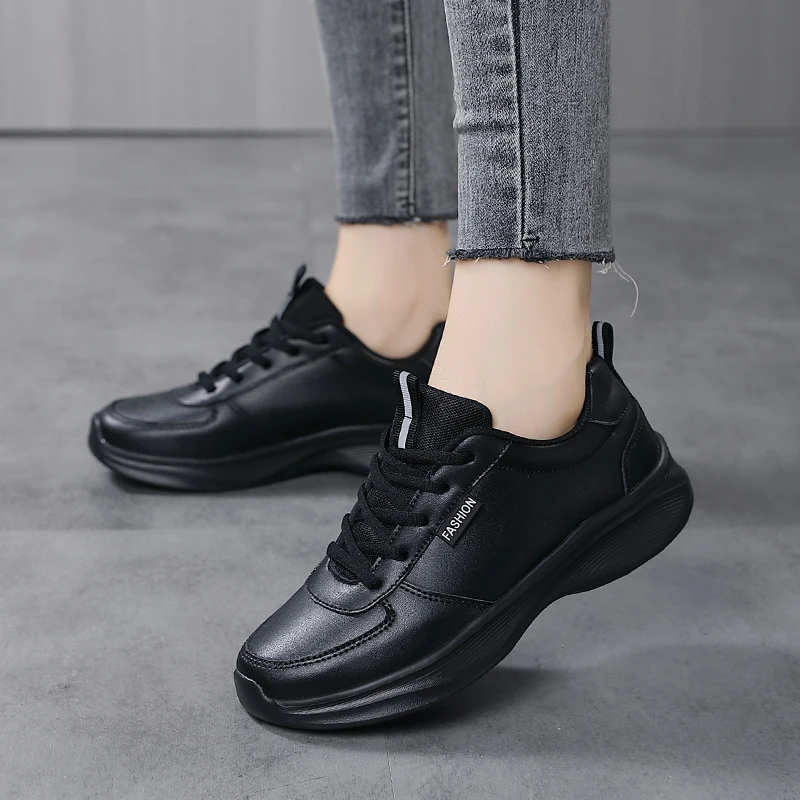 Women Lightweight Comfortable Casual Sneakers Ladies Non-Slip Sports Jogging Shoes High Quality Autumn Waterproof Running Shoes