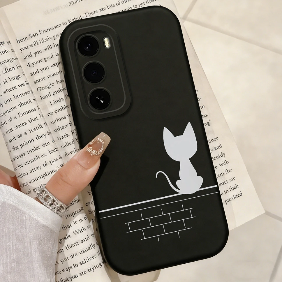 Cute Astronaut Cartoon Soft Silicone Shockproof Phone Case in Smooth Finish