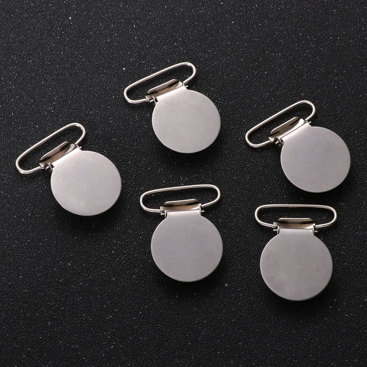 

10pcs Bed Sheet Clip Suspender Clips Heavy Duty Holders Buckle Round Bib Braces Clips Strap Hook Holder Clamp for Making