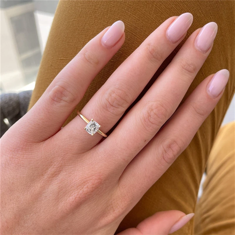 

RandH Gold 18K Yellow 1.0CT Cushion Moissanite Solitaire Women's Engagement Classical Business Ring Real AU750 Lab Grown Diamond