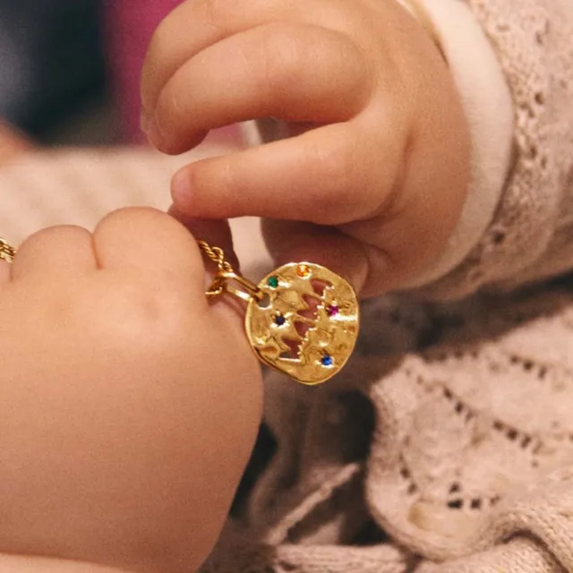 Fête des mères MAMA collier cadeau irrégulier circulaire gardien pendentif collier nouvelle mode en acier inoxydable collier accessoire cadeau 1