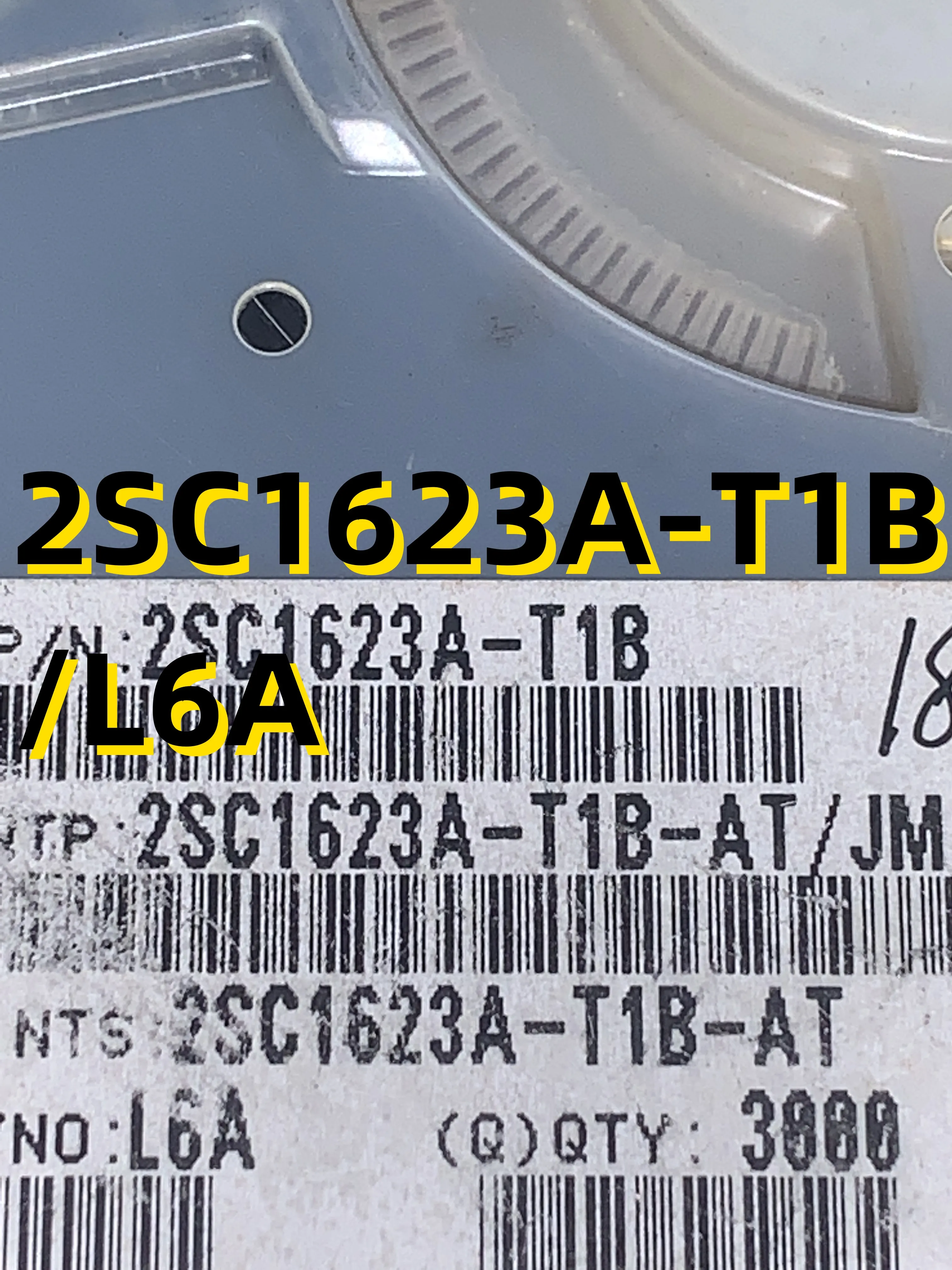 

10 шт. 2SC1623A-T1B /L6A