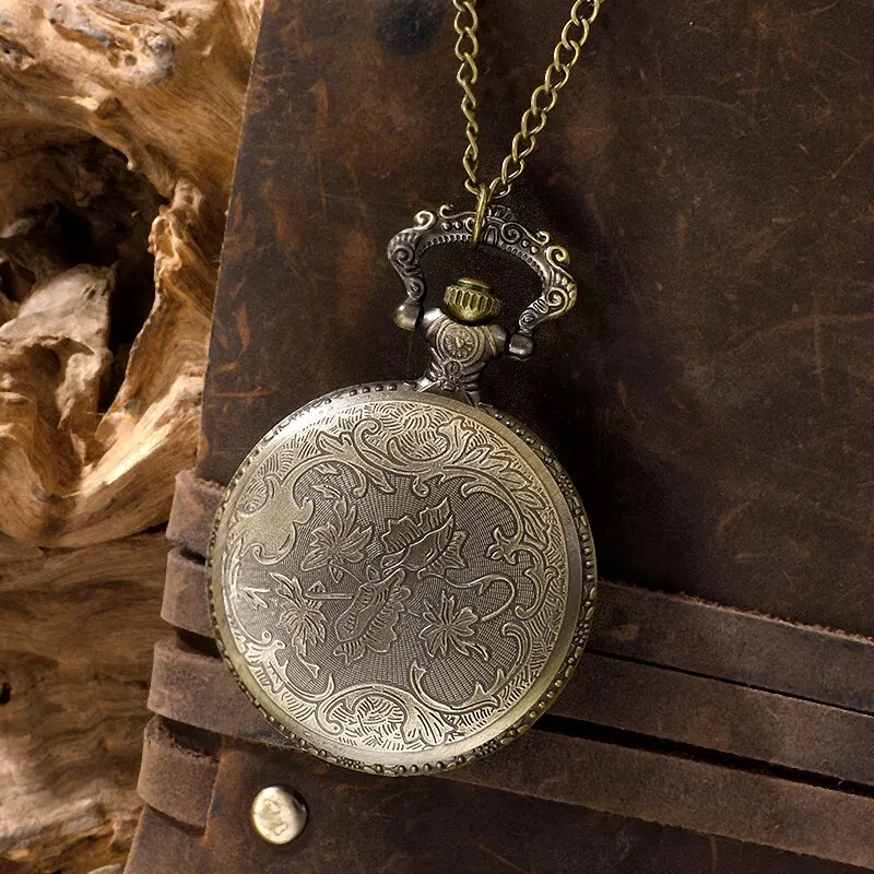Pocket Watch Exquisite Famous Anime Yellow Hat Hollow Carved Quartz Pocket Watch Necklace Pendant Gifts Women Man Fob Chain