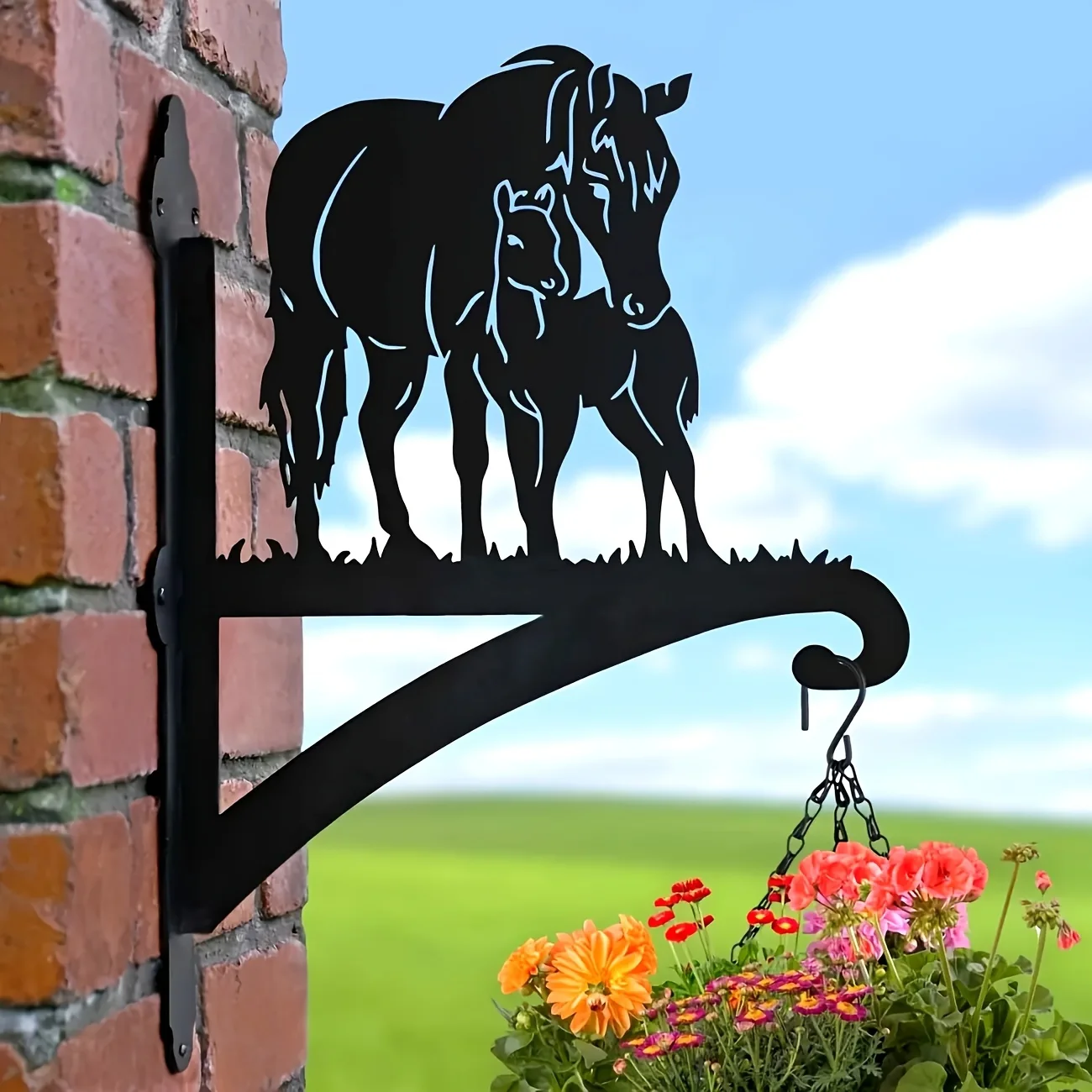Sturdy Metal Horse & Pony Silhouette Wall-Mounted Plant Hanger – Modern Outdoor Decor for Plants, Lanterns, and Birdhouses