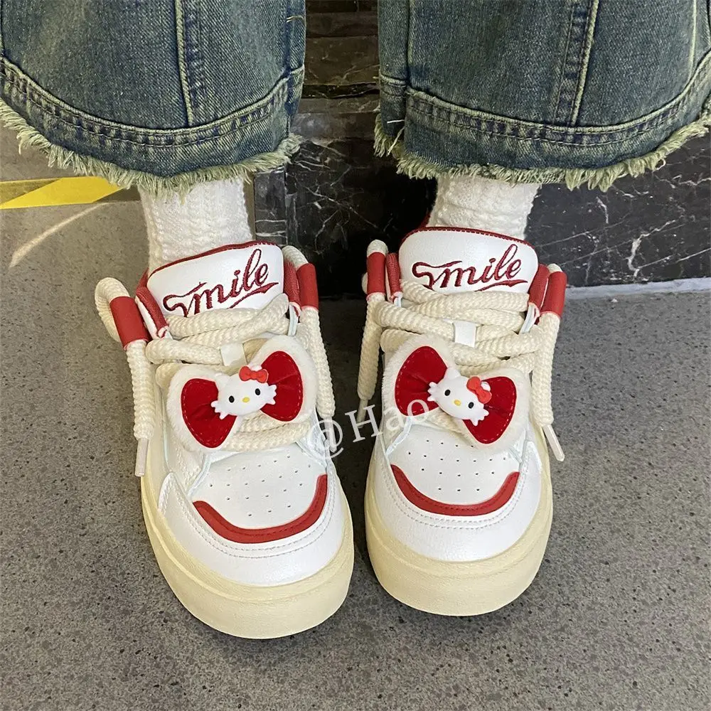 

Anime Kawaii Sanrio Hello Kitty Women's Skate Shoes Cute Cartoon Ins All-Match Thick-Soled White Shoes Spring and Autumn New