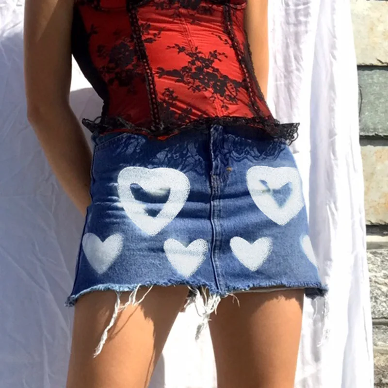 2024 Fashion Harajuku Women Lovely Heart Print A Line Denim Skirt Y2k Vintage Party Club Streetwear Mini Skirts Bodycon Clothes sharkbang pvc heart photo album holder lovely kpop idol cover bus cards protector case keychain pendant school stationery