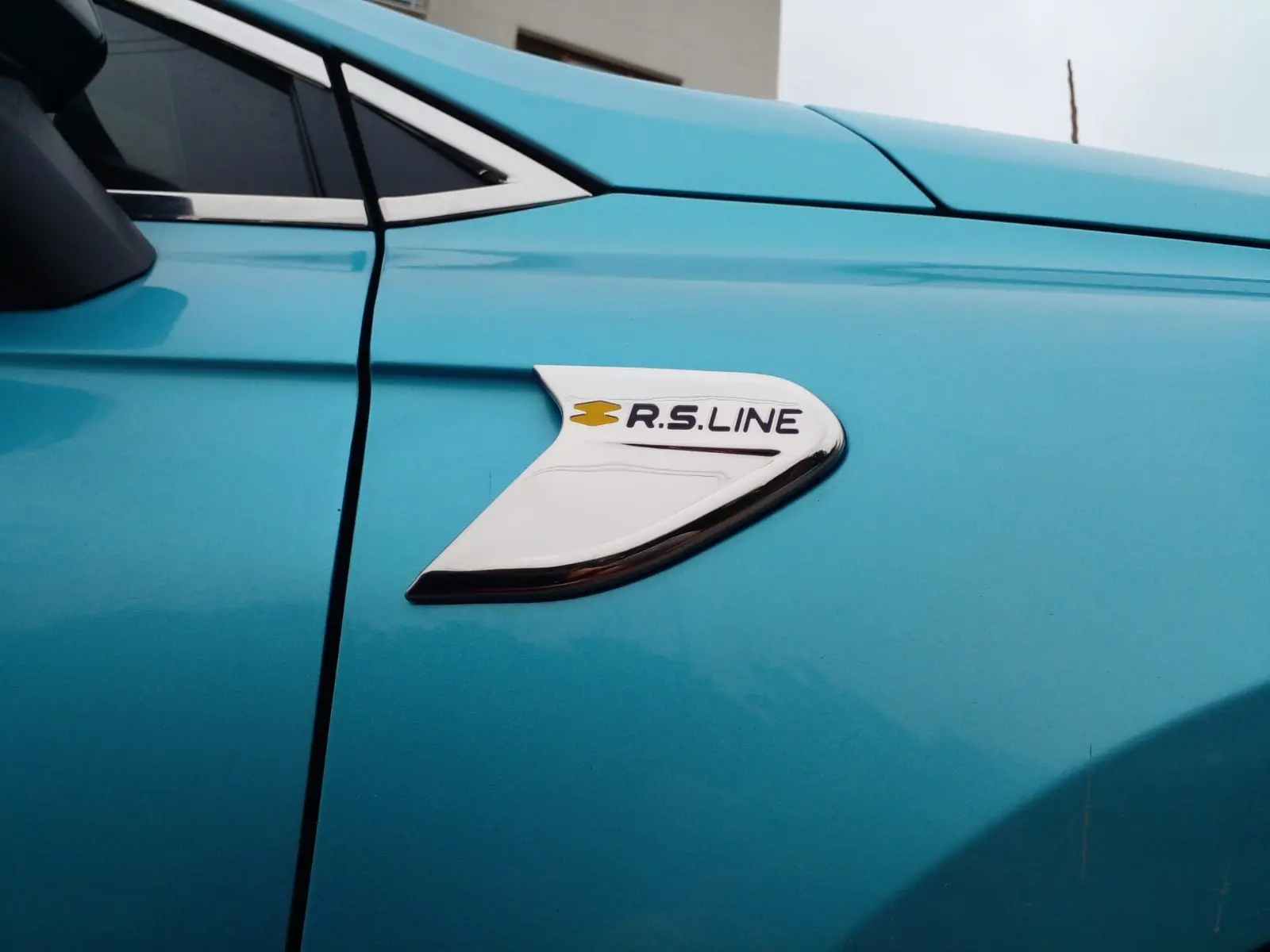 

Renault Clio 5 RS-Line Set - Logo + Side Fender Logo Stainless Steell + ABS Plastic