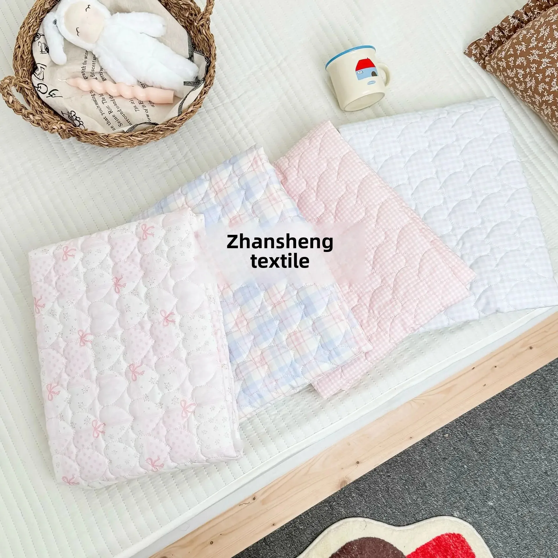 Pure Cotton Flannel Fabric 40 Sheets Plaid Floral Design for Autumn Winter Clothes Quilts Bags And Other Cotton Garments