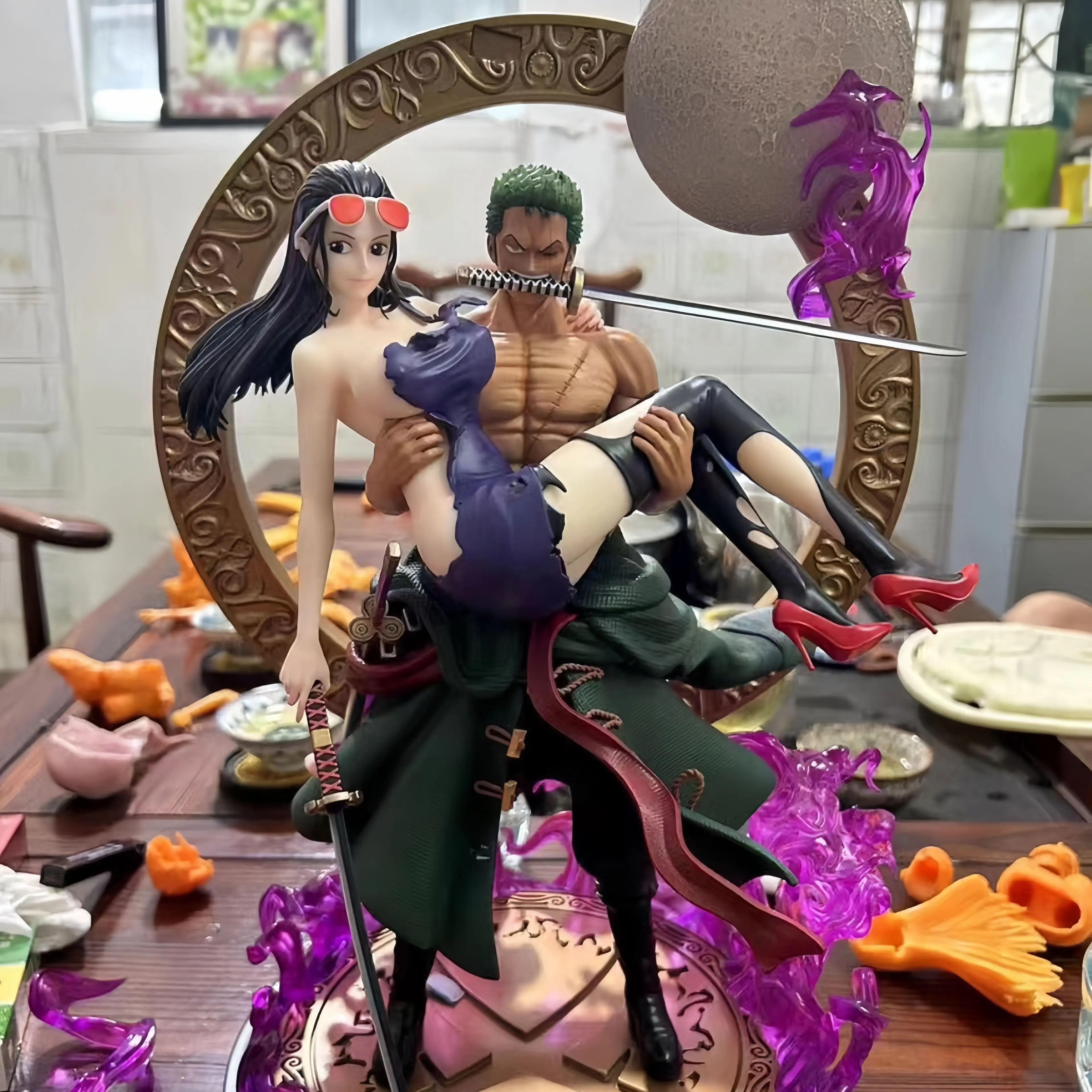 ゾロ　ロビン　フィギュア Amazon.co.jp: ロロノア・ゾロ ニコ・ロビン フィギュア 1/6