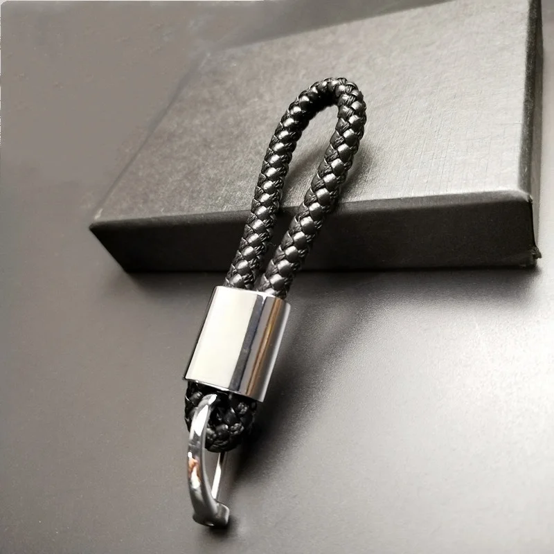 Luxury Leather Keyring with Detachable 360° Rotating Metal Horseshoe Buckle