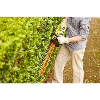 22" 18V Cordless Lithium-Ion Hedge Trimmer 1