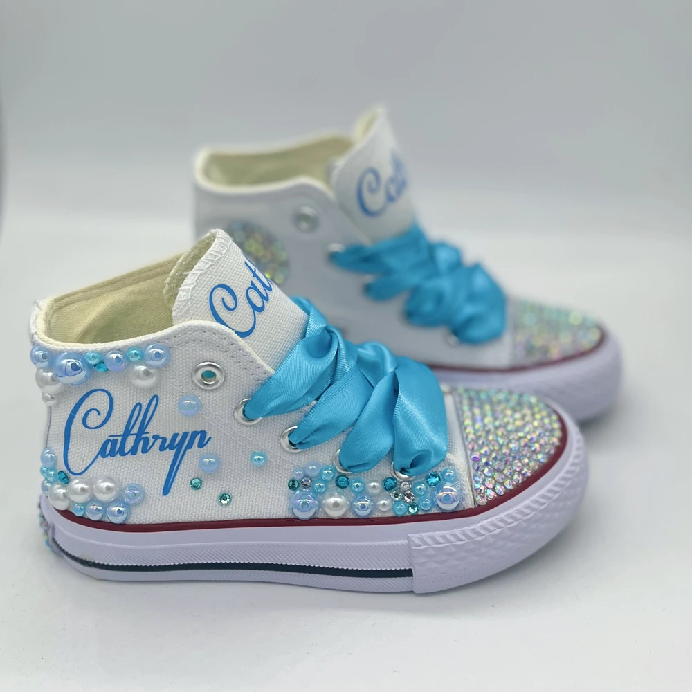 Baskets bébé personnalisées Cathryn, perles bleues et strass
