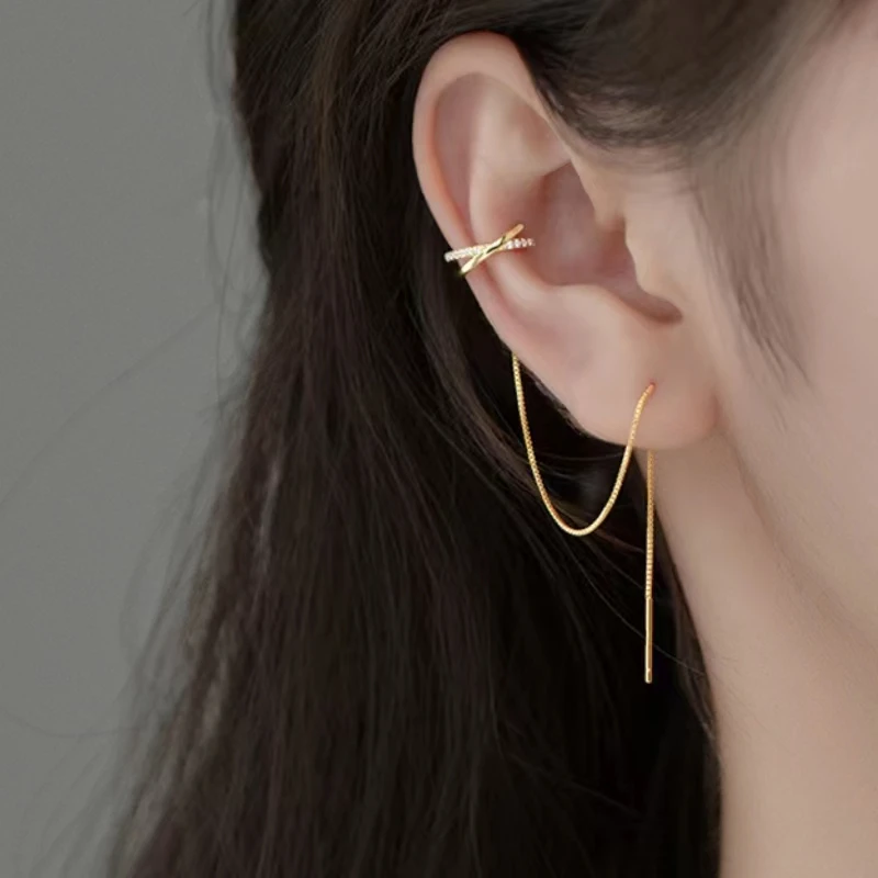 

2Pcs 925 Silver Crystal Cross Non-Piercing Cuff Ear Clip Earring for Women Rhinestone Star Fake Cartilage Piercing Jewelry