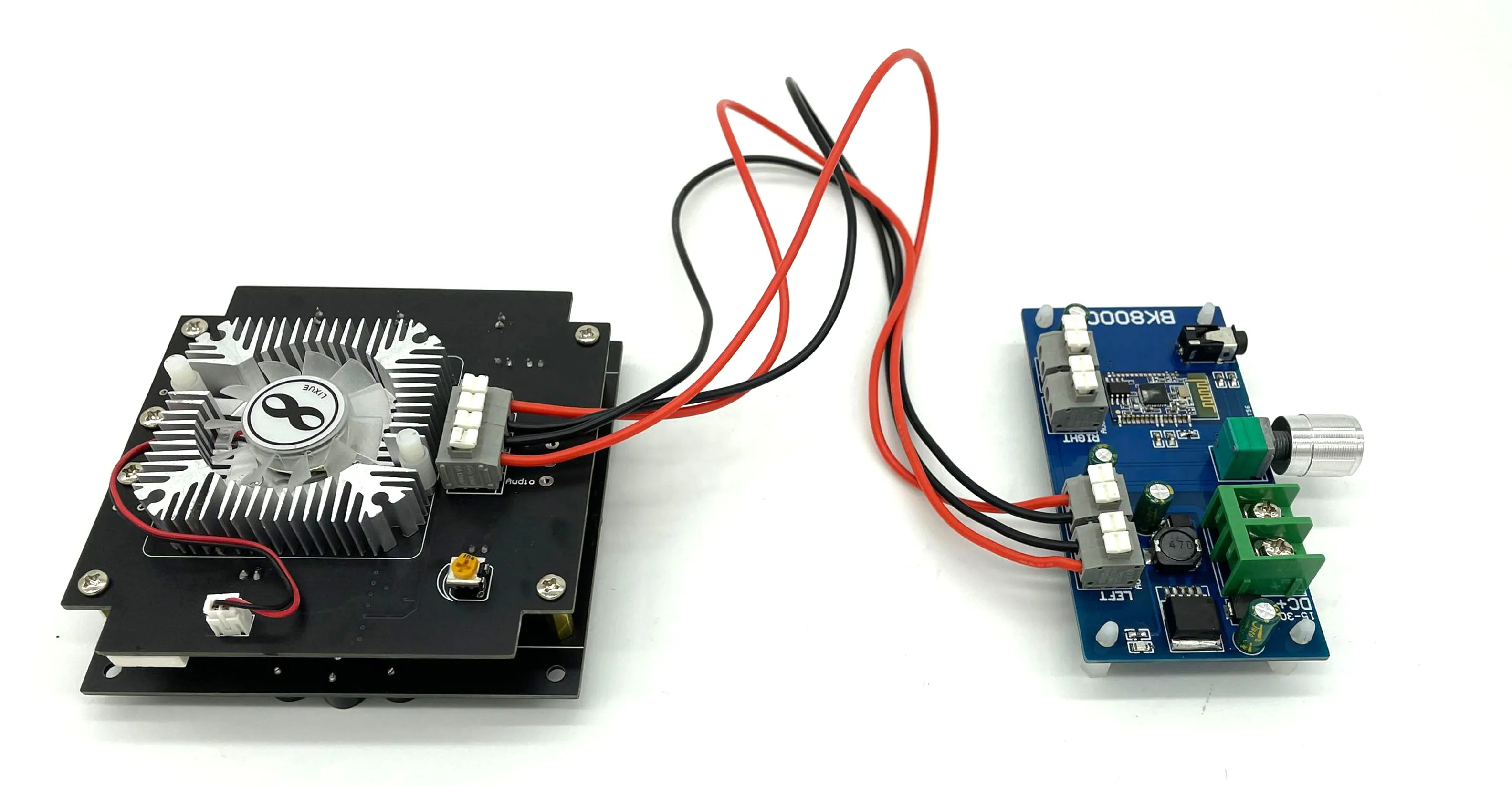 2022 original ultrasonic directional speaker with 40kHz