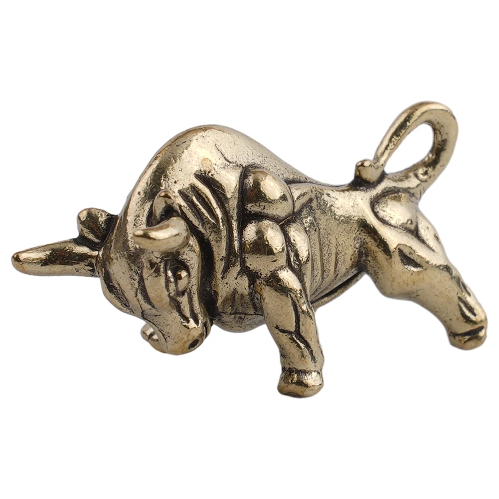 

1x Keychain Ornament Car Pendant Copper Cow Statue Sculpture Figurines For Kids Home Office Desk Decoration