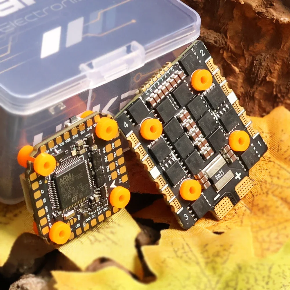 รูปสินค้า คอนโทรลเลอร์โดรน FPV คุณภาพสูง ควบคุมได้แม่นยำ สำหรับเกมเมอร์และผู้ชื่นชอบ FPV