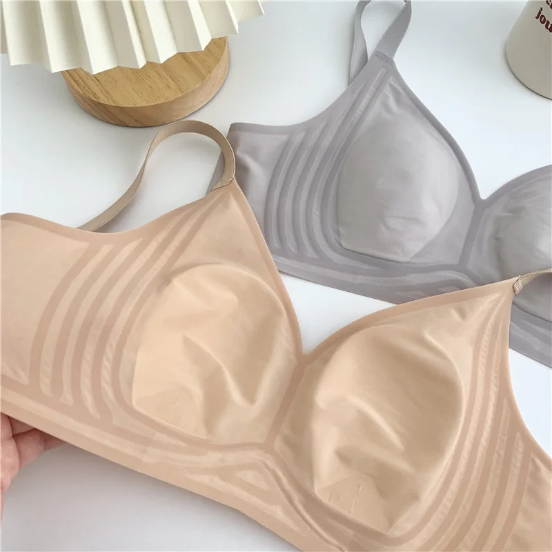 Sexy High-end Seamless Rabbit Ear Cup Women's Underwear Comfortable Breathable Adjustable Breast-feeding Bra Thin Section