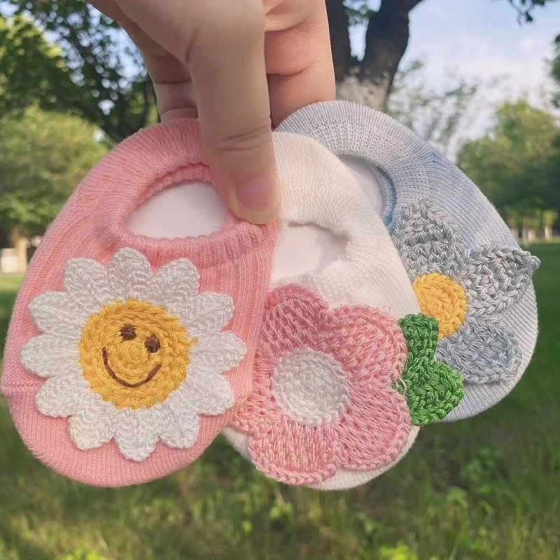 

Girls Socks Anti-slip Baby Socks Daisy Flowers Baby Toddler Socks Rubber Bottom Alphabet Children Boat Socks Baby Accessories